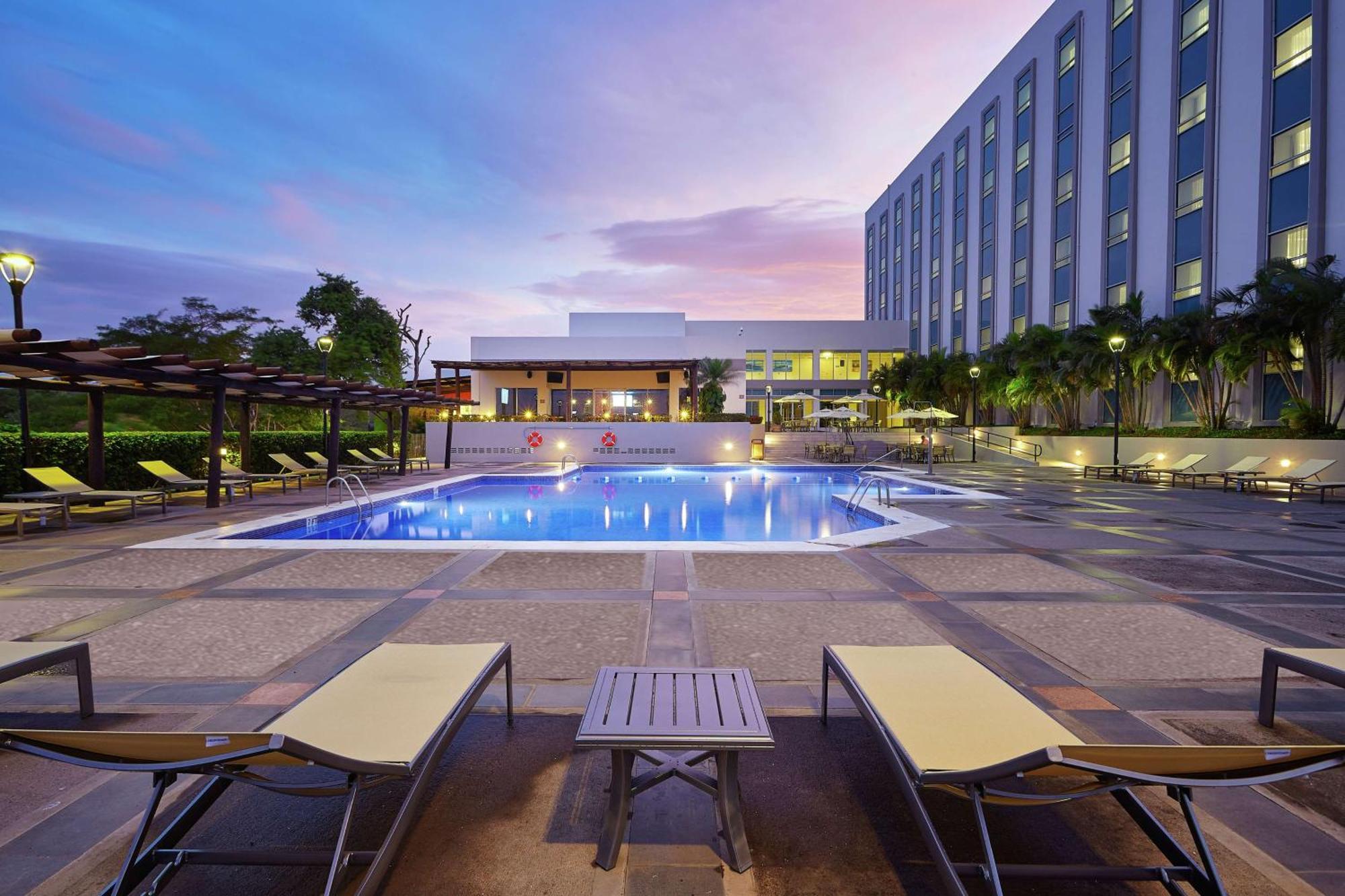 Hilton Doubletree By Hilton Managua Manágua Exterior foto